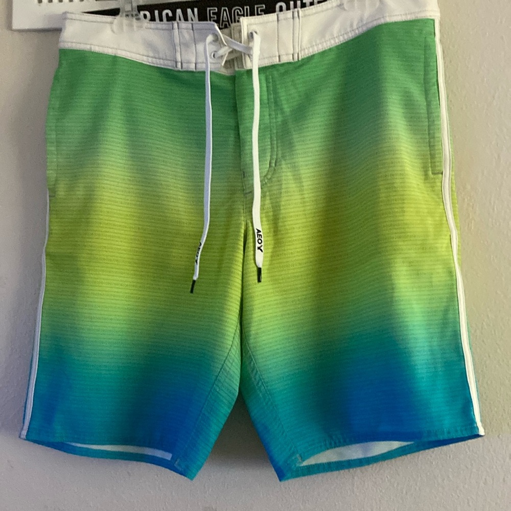 American Eagle outfitters men’s board shorts med